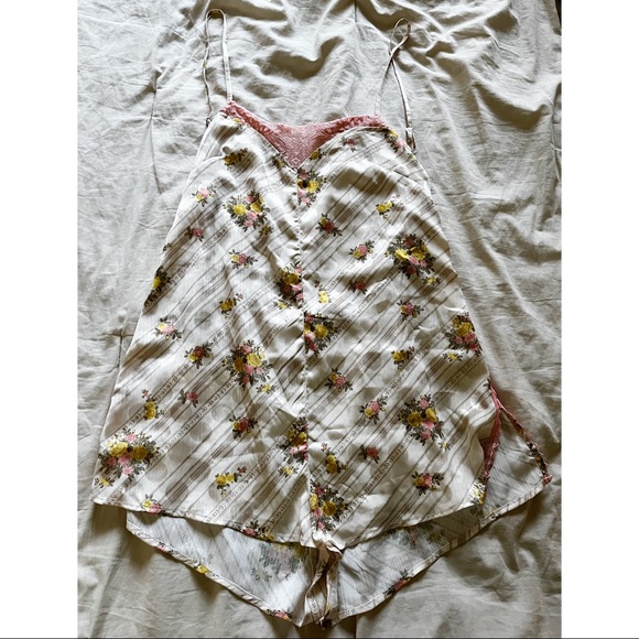 Free People Other - 5 for $25 sale ⭐️ Intimately Free People Lace Floral Onesie
